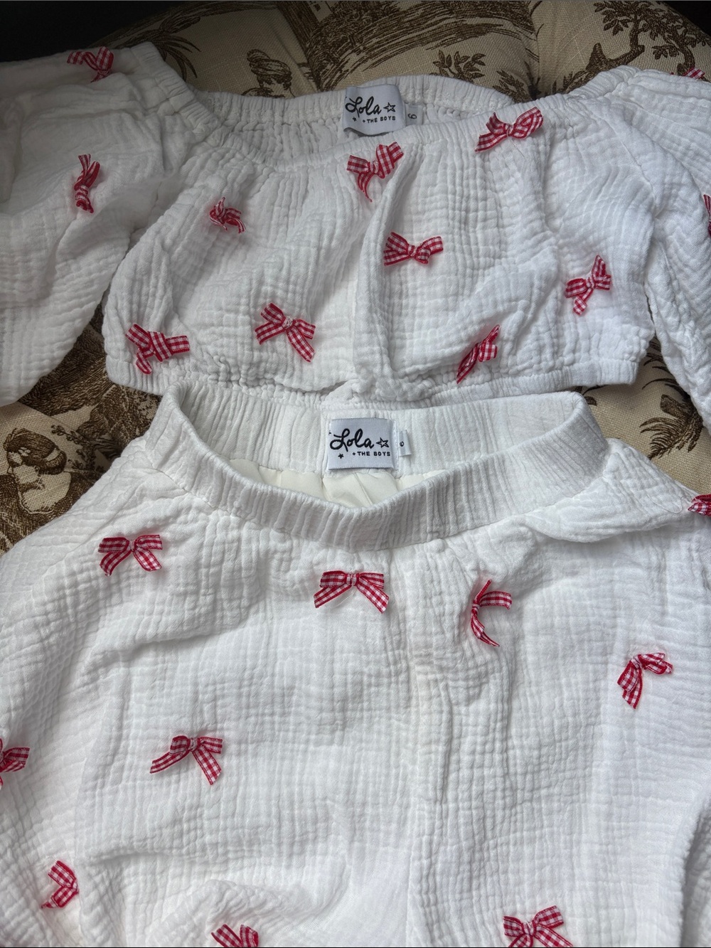 lola White Gauze Top with Red Gingham Bow Embroidery